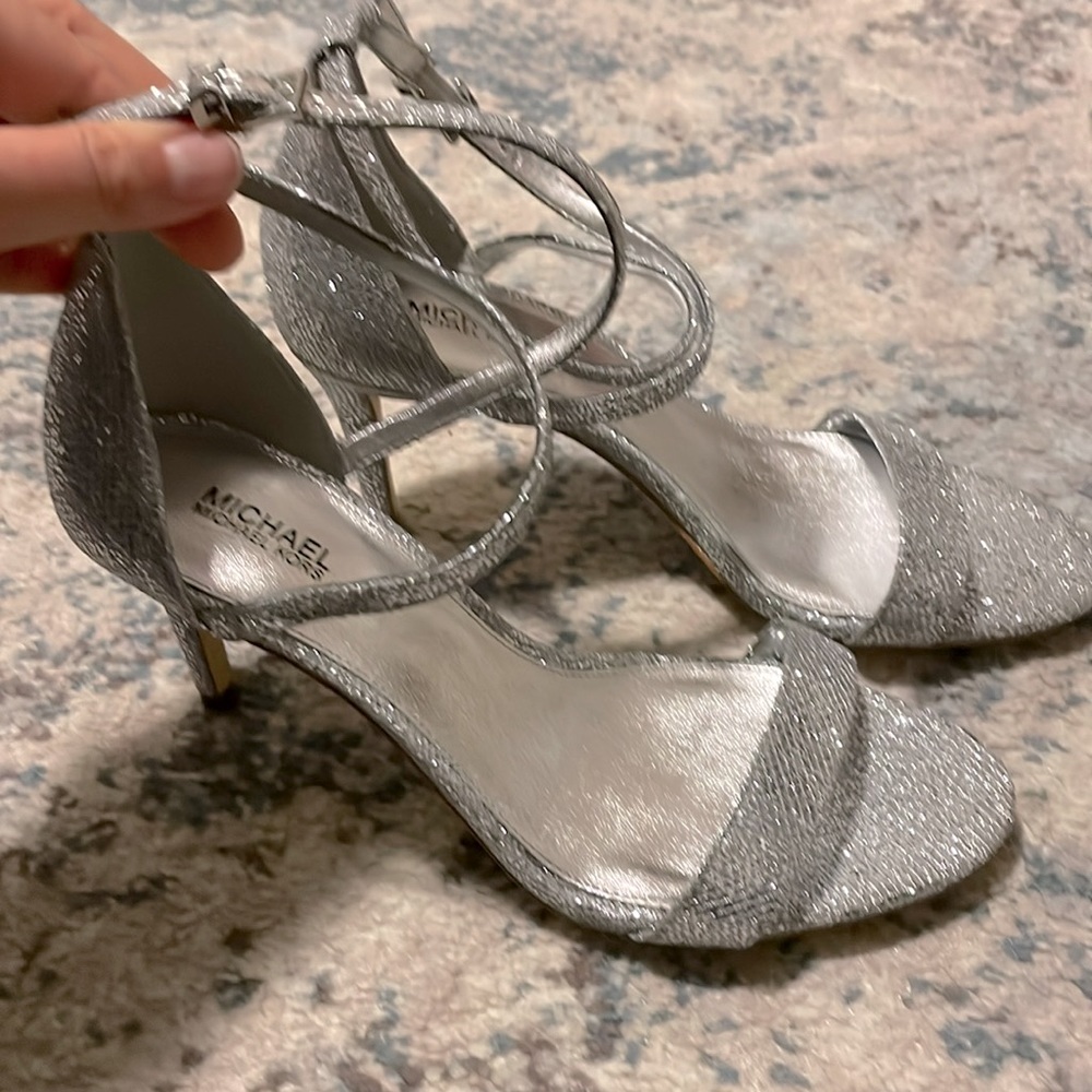 NWT Michael Kors Silver  Ava Sandals - Picture 4 of 5